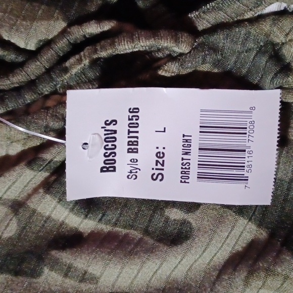 Derek Heart Cropped camo long sleeve  shirt NWT - Picture 6 of 7